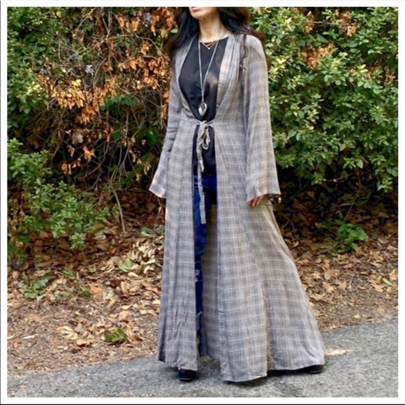 ABSOLUTELY GORGEOUS LONGLINE TIE FRONT DUSTER - Picture 6 of 8